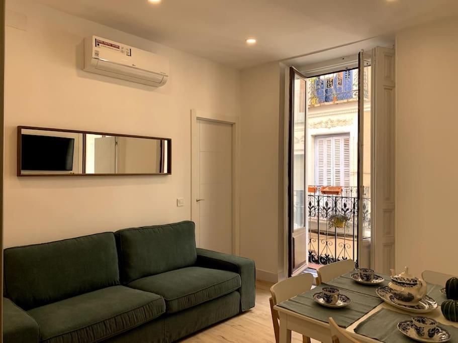 Apartamento Vip VI En Madrid Centro Lägenhet Exteriör bild