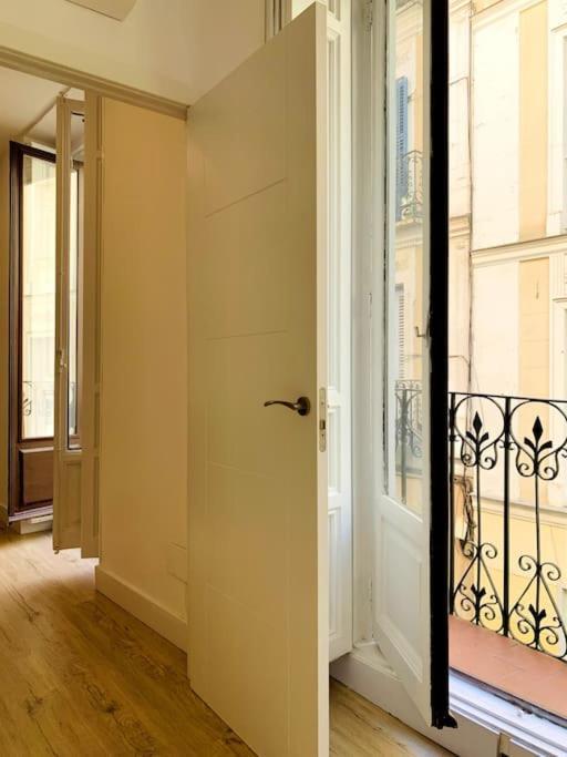 Apartamento Vip VI En Madrid Centro Lägenhet Exteriör bild